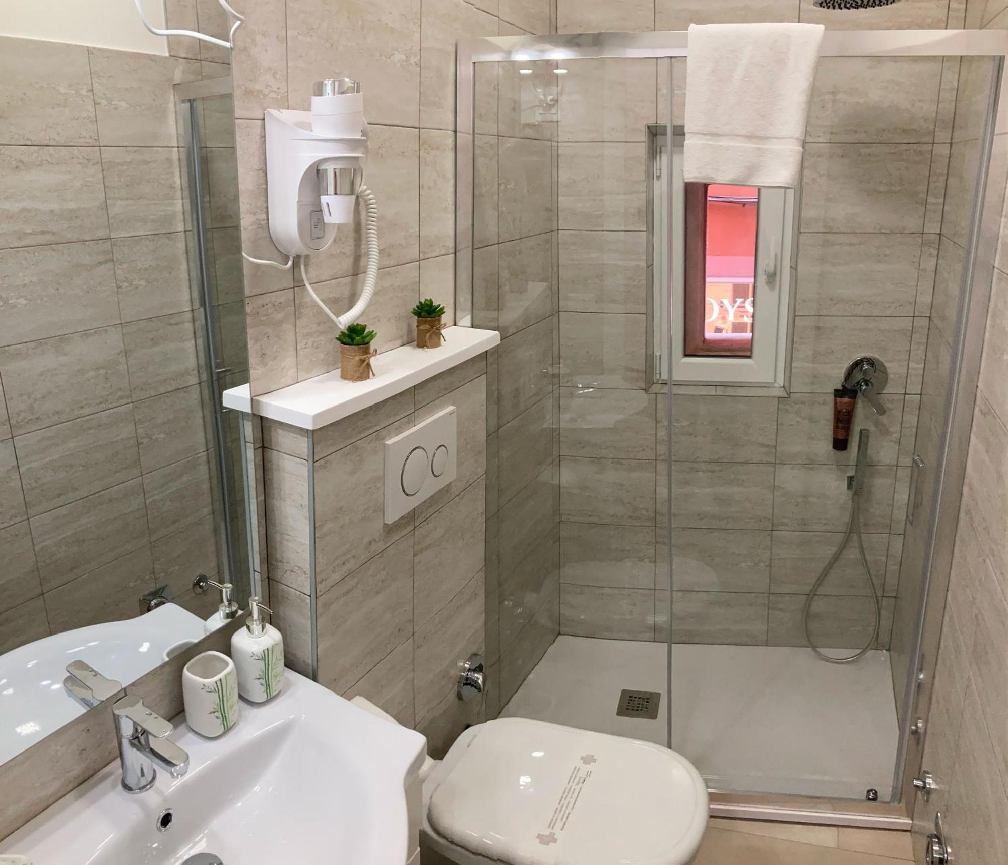 Bologna Central Apartments - Indipendenza 36 Екстер'єр фото